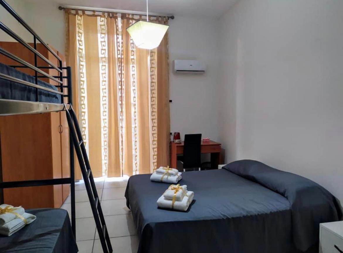 B&B Romy Napoli Ngoại thất bức ảnh
