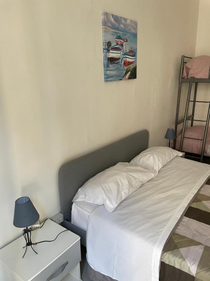 B&B Romy Napoli Ngoại thất bức ảnh